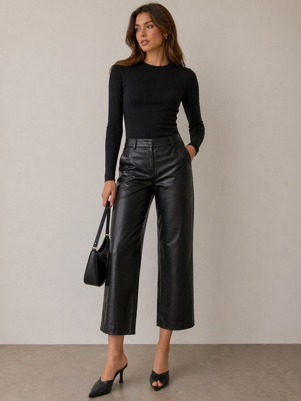 Babaton Command Cropped Pant
Mid-Rise Vegan Leather Pants Black Size 4 Aritzia